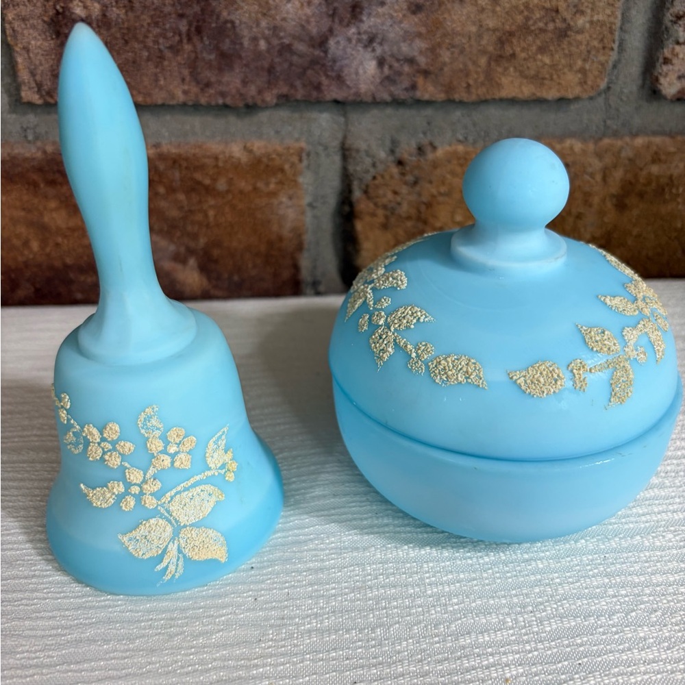WESTMORELAND GLASS White Beaded Bouquet on Antique Blue Mist Bell/Puff Box W-Lid